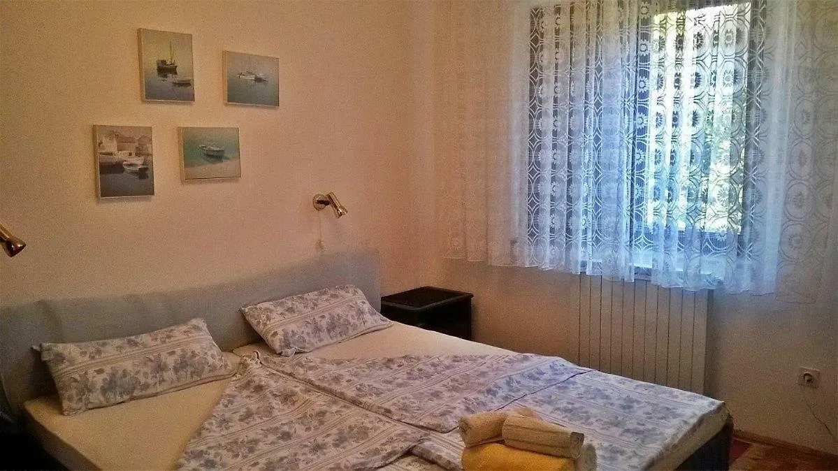 Apartments Zambratija 0*, 赞布雷提亚
